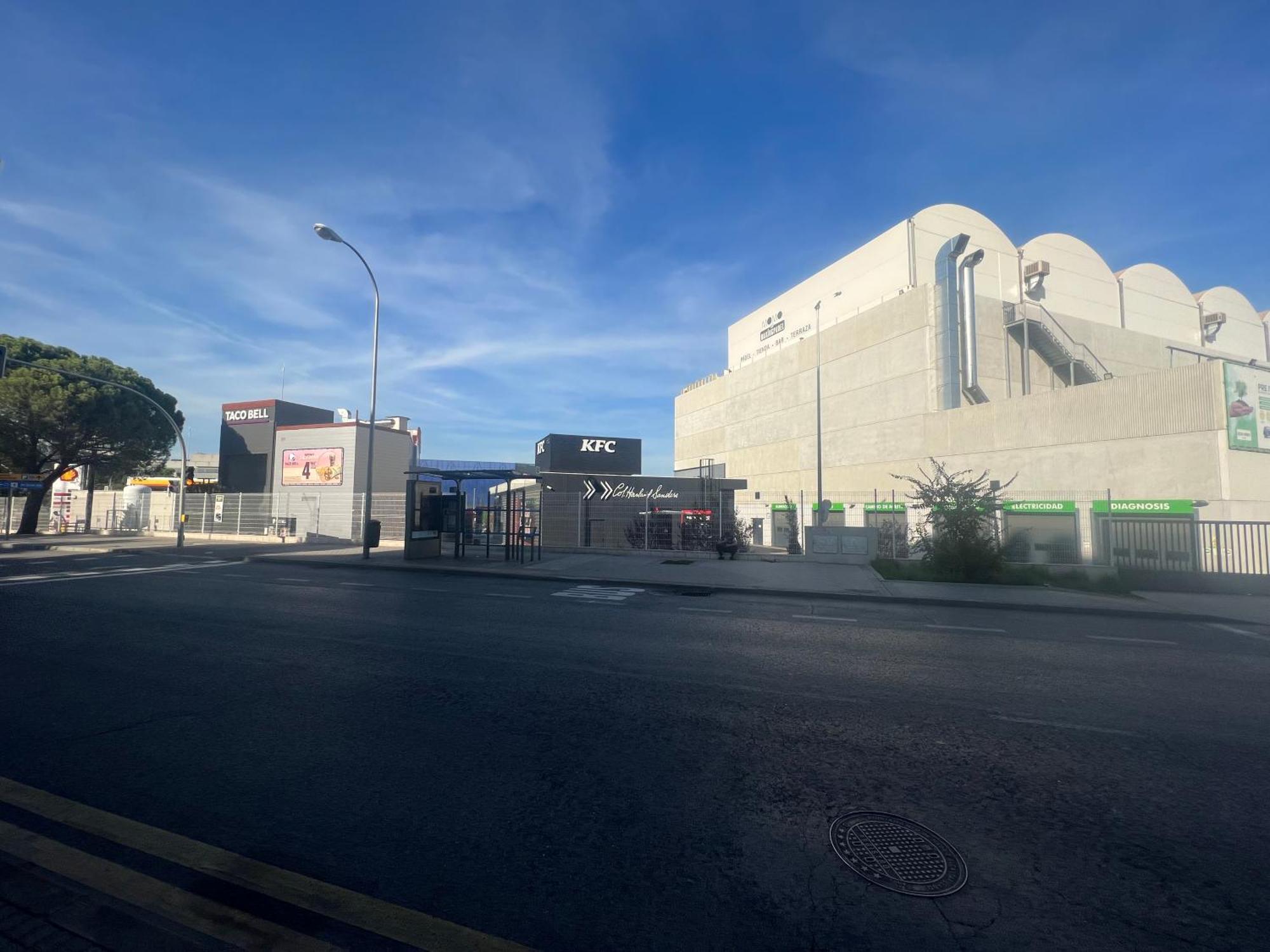 P2 Madrid Airport, Estadio Civitas, Ifema, Barajas Y Rejas 외부 사진